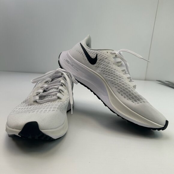 Nike Men Shoe 10.5 Zoom Pegasus 37 Swoosh Low Lace Up Sneaker Run Gym Core Go - Picture 1 of 15